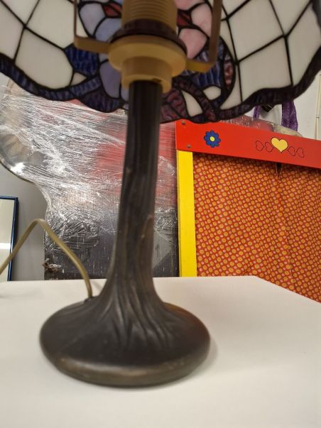 (n-6202) Tiffany stiilis laualamp