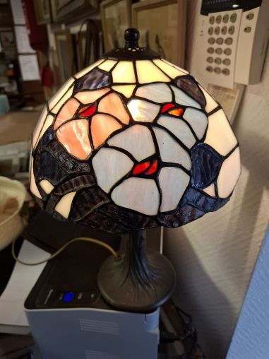 (n-6202) Tiffany stiilis laualamp