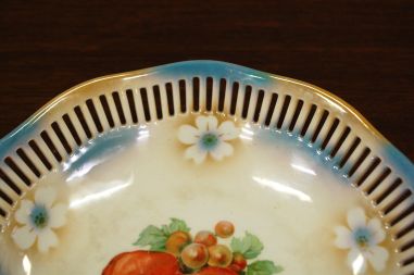 (n-6205) Pitsiline puuviljadega kauss