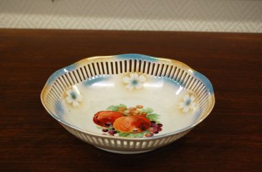 (n-6205) Pitsiline puuviljadega kauss