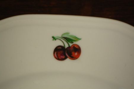 (n-6226) Kahla puuviljadega vaagen