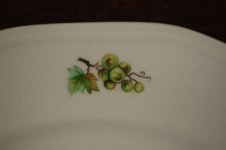 (n-6226) Kahla puuviljadega vaagen