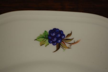 (n-6226) Kahla puuviljadega vaagen