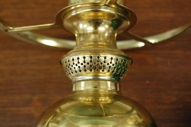 (n-6263) Vana rohelise klaaskupliga laualamp