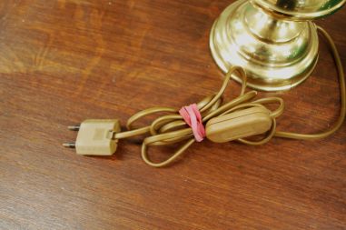 (n-6263) Vana rohelise klaaskupliga laualamp