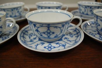 (n-6283/2) Bavaria Winterling Schwarzenbach, õlelillemustriga teetassid-taldrikud, 5tk 2