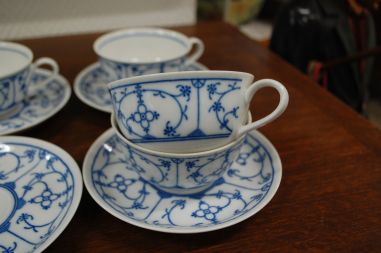 (n-6283/2) Bavaria Winterling Schwarzenbach, õlelillemustriga teetassid-taldrikud, 5tk