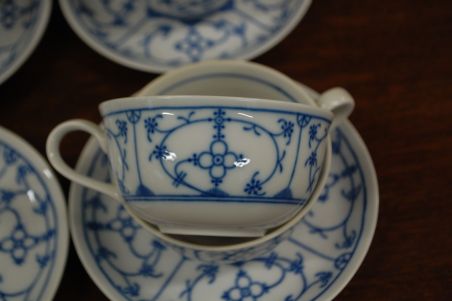 (n-6283/2) Bavaria Winterling Schwarzenbach, õlelillemustriga teetassid-taldrikud, 5tk