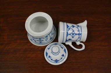 (n-6283/4) Bavaria Winterling Schwarzenbach, õlelillemustriga suhkrutoos ja koorekann