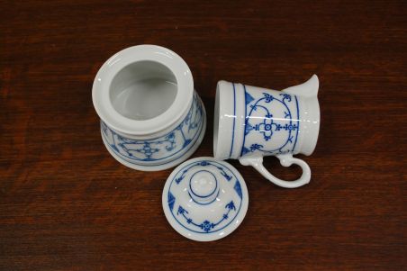 (n-6283/4) Bavaria Winterling Schwarzenbach, õlelillemustriga suhkrutoos ja koorekann