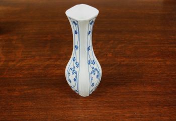 (n-6286) Õlelillemustriga vaas 2