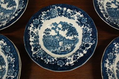 (n-6295) Royal Worcester LTD Avon Scenes Palissy, supi-pastataldrikud, 6tk