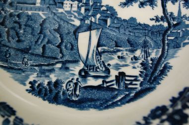 (n-6295) Royal Worcester LTD Avon Scenes Palissy, supi-pastataldrikud, 6tk