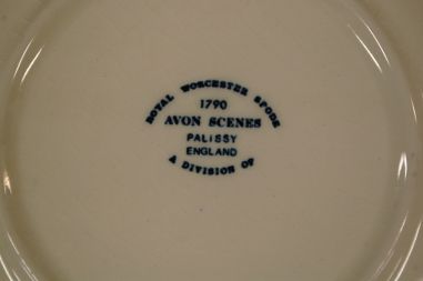 (n-6295) Royal Worcester LTD Avon Scenes Palissy, supi-pastataldrikud, 6tk