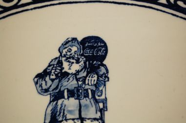(n-6314) Royal Delfts käsitsimaalitud vaagen "Coca-Cola"