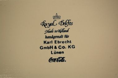 (n-6314) Royal Delfts käsitsimaalitud vaagen "Coca-Cola"