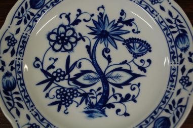 (n-6319) Triptis Porzellan, sibulamustriga salatitaldrikud, 3tk