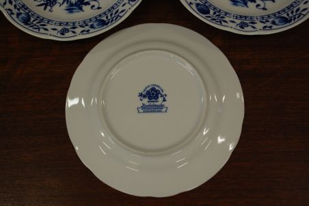 (n-6319) Triptis Porzellan, sibulamustriga salatitaldrikud, 3tk