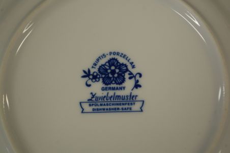 (n-6319) Triptis Porzellan, sibulamustriga salatitaldrikud, 3tk