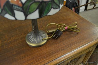 (n-6329) Tiffany stiilis laualamp