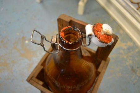 (n-6337) Suur kastiga pudel Sellfrid Johansson