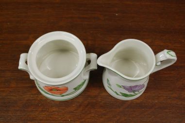 (n-6305/20) Villeroy & Boch Amapola koorekann ja suhkrukauss komplektis