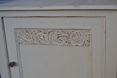 (n-6345) Valge kummut, öökapp