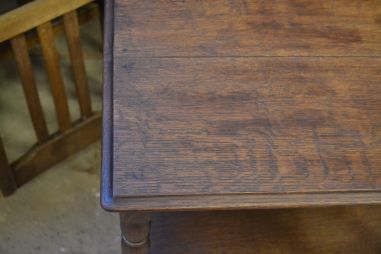 (n-6348) Väiksem kummut, öökapp