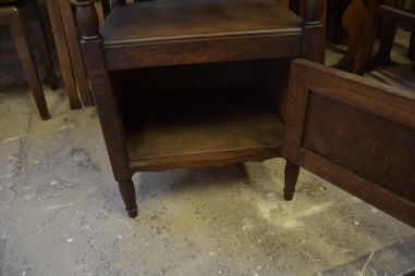 (n-6348) Väiksem kummut, öökapp