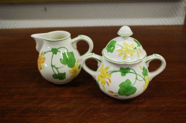 (n-6360/4) Villeroy & Boch Geranium koorekann ja suhkrutoos