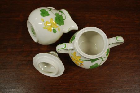 (n-6360/4) Villeroy & Boch Geranium koorekann ja suhkrutoos