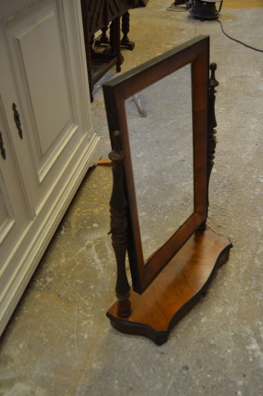 (n-6370) Lauapealne kallutatav peegel