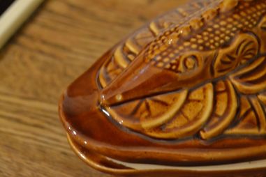 (L-524) Kalakujuline keraamiline nõu