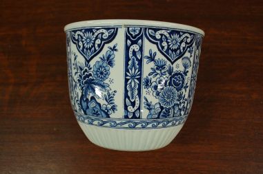 (n-6378/3) Delfts, Boch lilleline lillepott