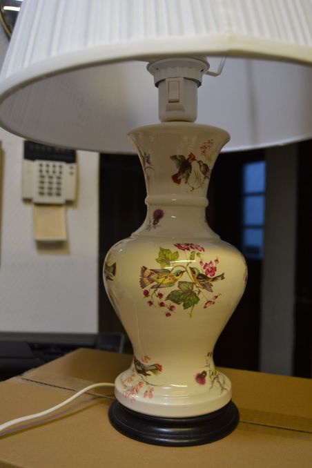 (n-6401) Lindudega laualamp