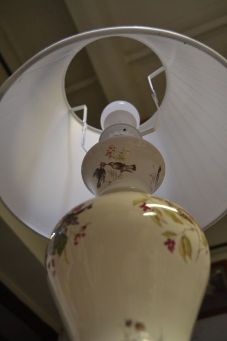 (n-6401) Lindudega laualamp