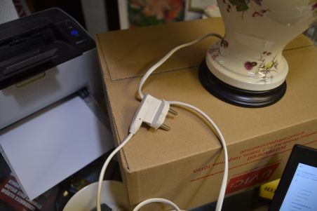 (n-6401) Lindudega laualamp