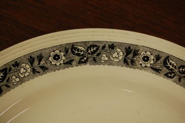 (n-6402/3) Boch Freres La Louviere, ümar vaagen