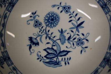 (n-6438/2) Volkstedt, Pastorale, sibulamustriga kauss