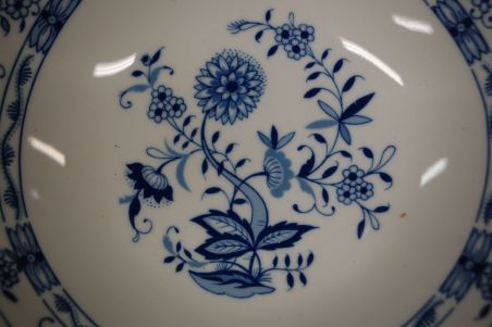 (n-6438/2) Volkstedt, Pastorale, sibulamustriga kauss