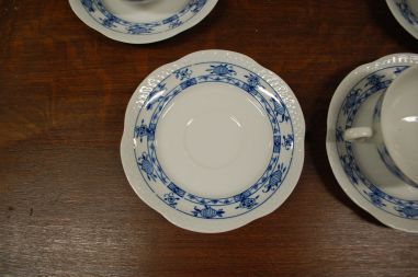 (n-6438/4) Volkstedt, Pastorale, sibulamustriga puljongitassid-taldrikud, 5tk