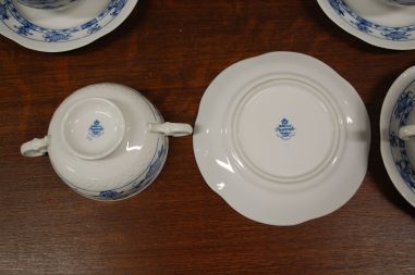 (n-6438/4) Volkstedt, Pastorale, sibulamustriga puljongitassid-taldrikud, 5tk