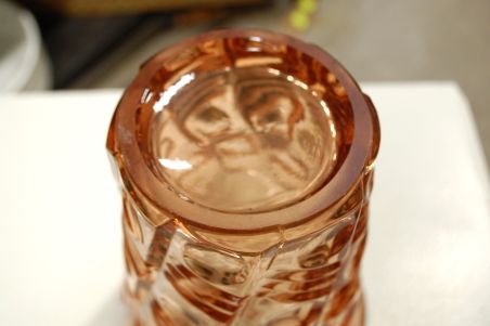 (n-6439) Roosa klaasvaas (n-6439) Roosa klaasvaas