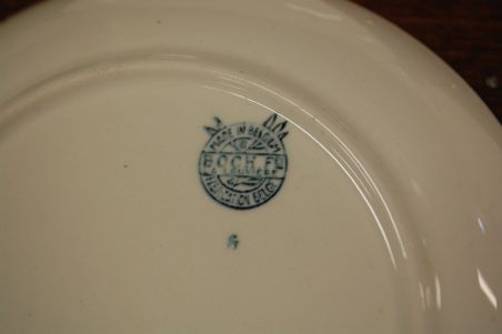 (n-6447/4) Boch Freres La Louviere, copenhageni mustriga taldrikud, 8tk (n-6447/4) Boch Freres La Louviere, copenhageni mustriga taldrikud, 8tk