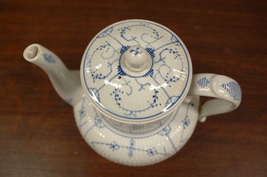 (n-6448) Maestricht, Societe Ceramique copenhageni mustriga kann