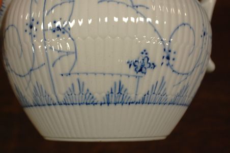 (n-6448) Maestricht, Societe Ceramique copenhageni mustriga kann