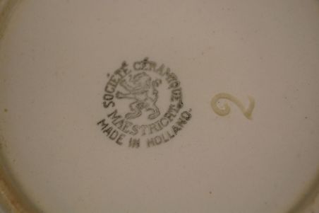 (n-6448) Maestricht, Societe Ceramique copenhageni mustriga kann