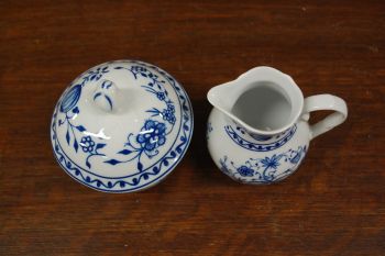 (n-6452) Triptis Porzellan, sibulamustriga koorekann ja suhkrutoos 2