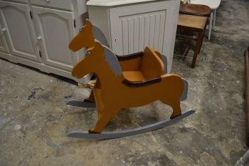 (L-538) Laste kiikhobu 2