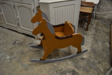 (L-538) Laste kiikhobu